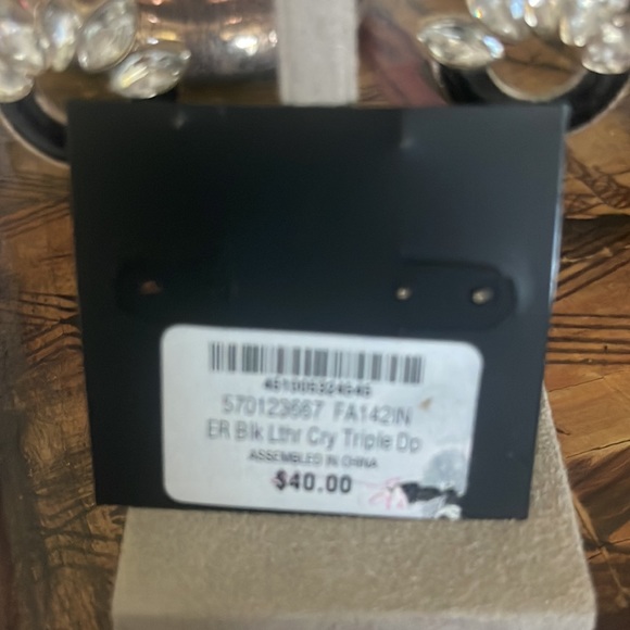 White House Black Market 2 1/2 inch floral black and clear crystal chandelier - Picture 9 of 10